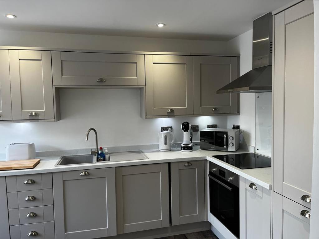 Sterling Stylish 2 Bedroom Central Modern Apartment Darlington  Extérieur photo