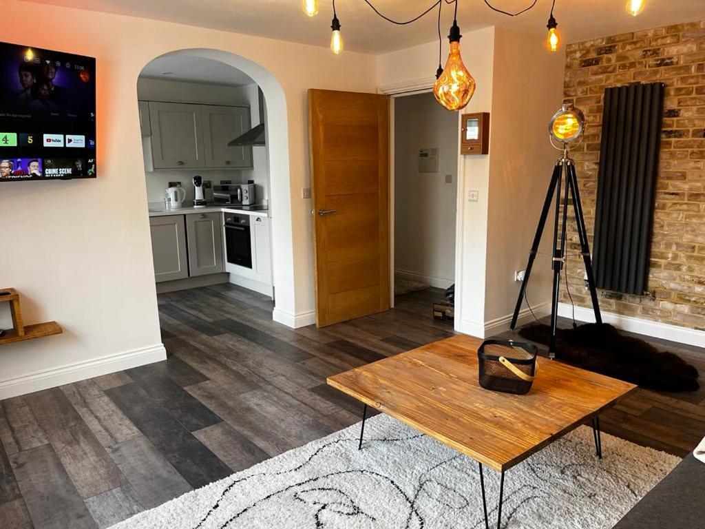 Sterling Stylish 2 Bedroom Central Modern Apartment Darlington  Extérieur photo